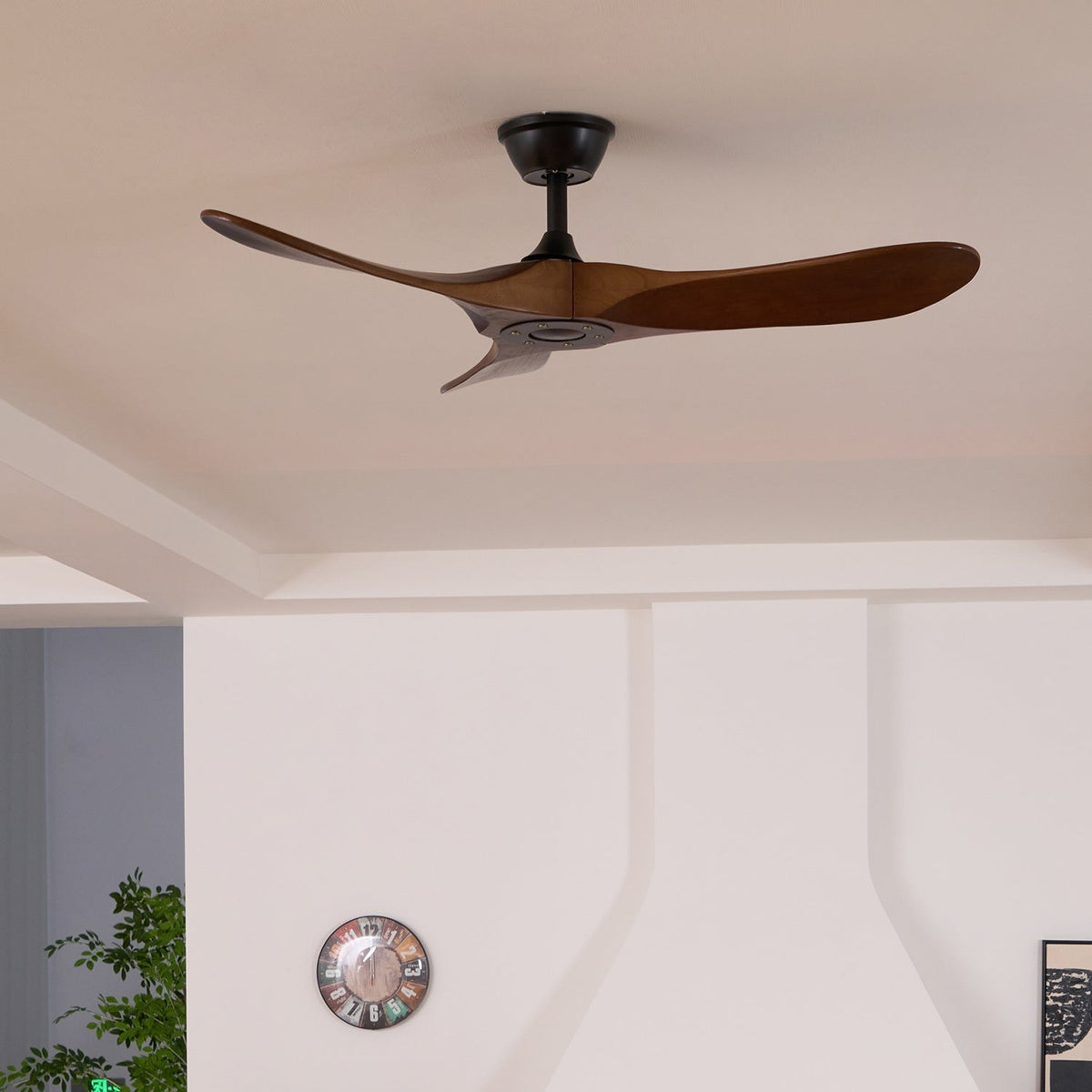 Holz-Deckenventilator mit Fernbedienung – 6 Geschwindigkeiten & 35W Motor – 106cm oder 132cm | Sansoti