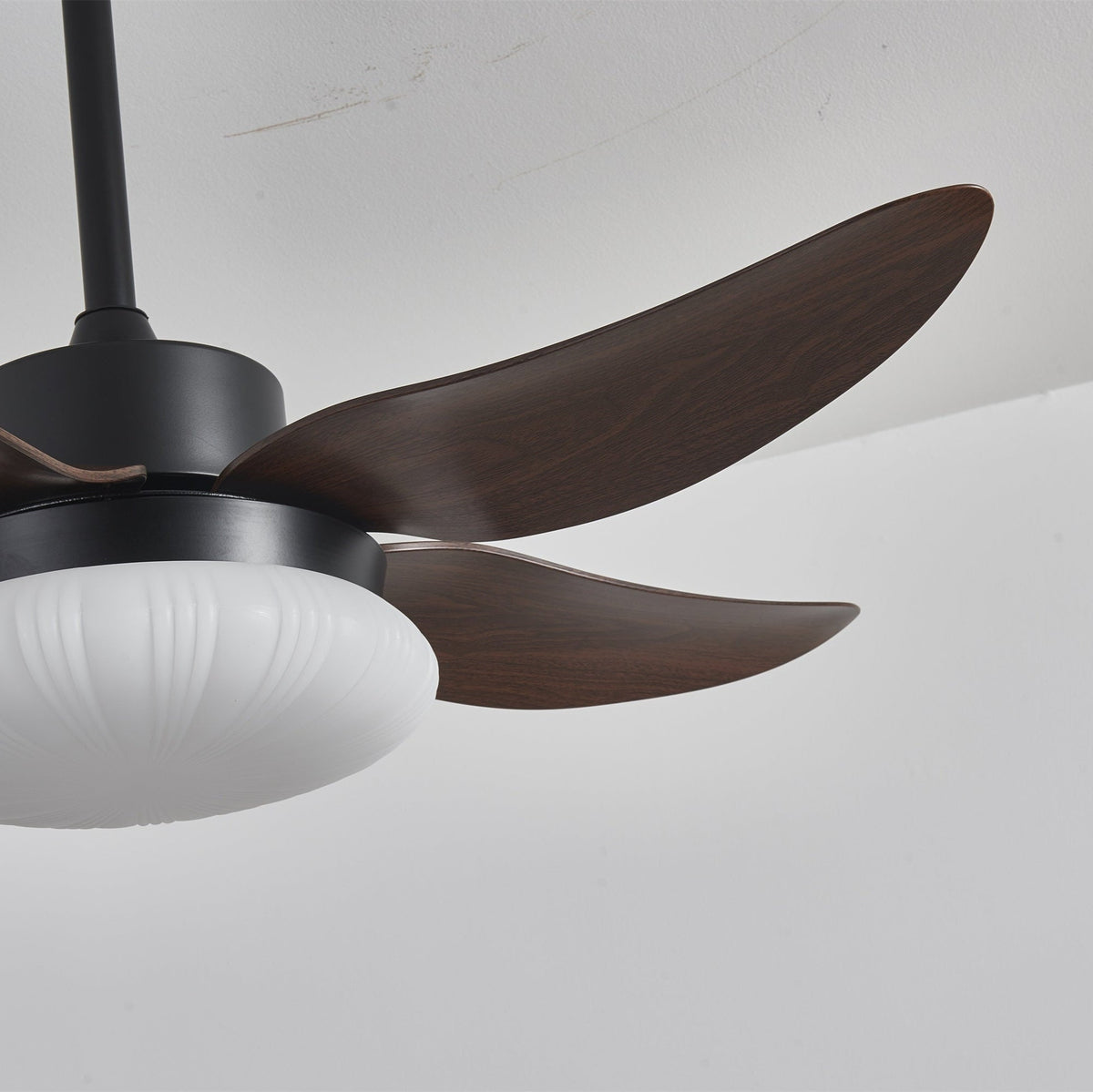 Moderner Deckenventilator mit Beleuchtung und Fernbedienung Holzdesign 106 cm | Sansoti