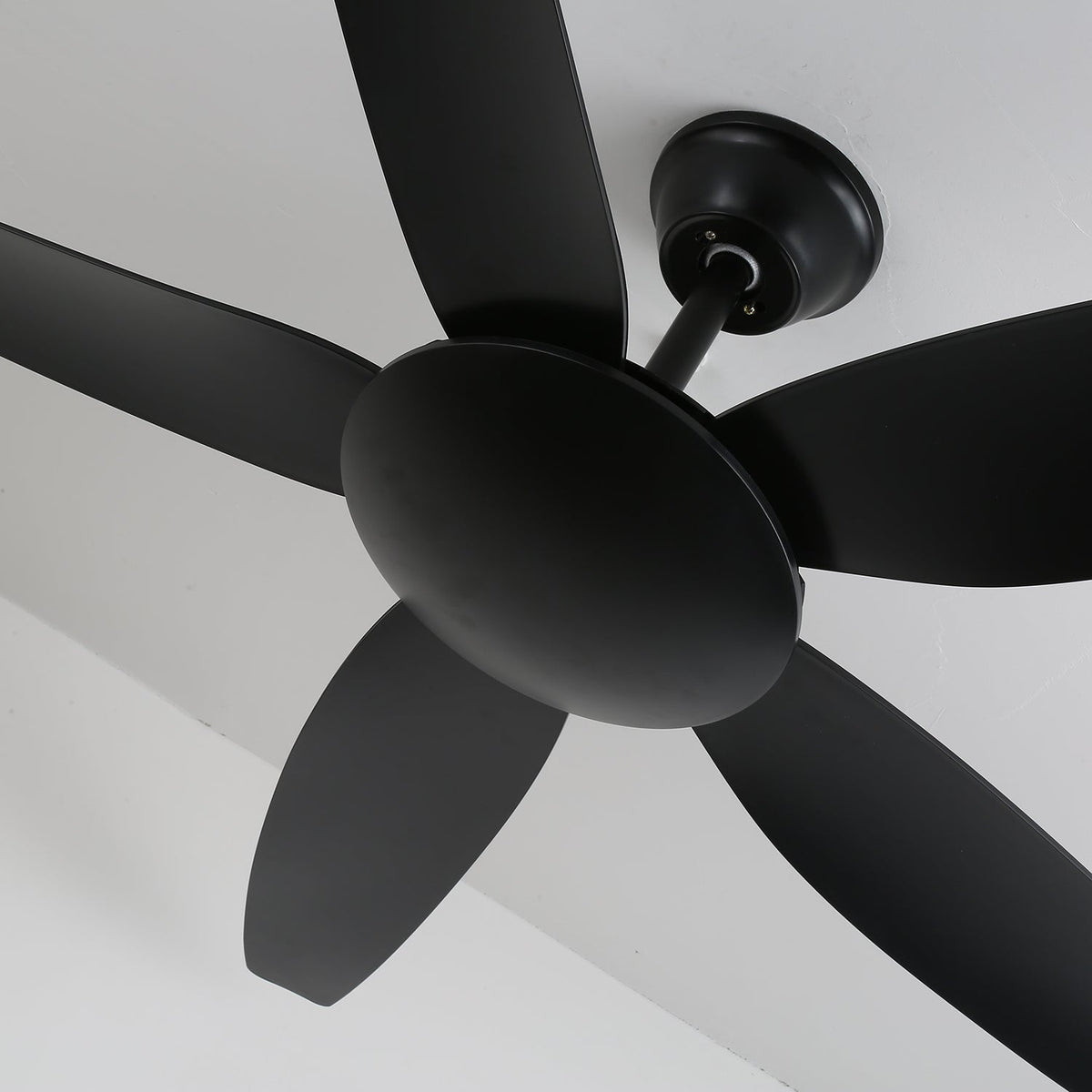 Minimalist Ceiling Fan with Lighting Ø132 cm — 6 Speeds & Remote Control | Sansoti