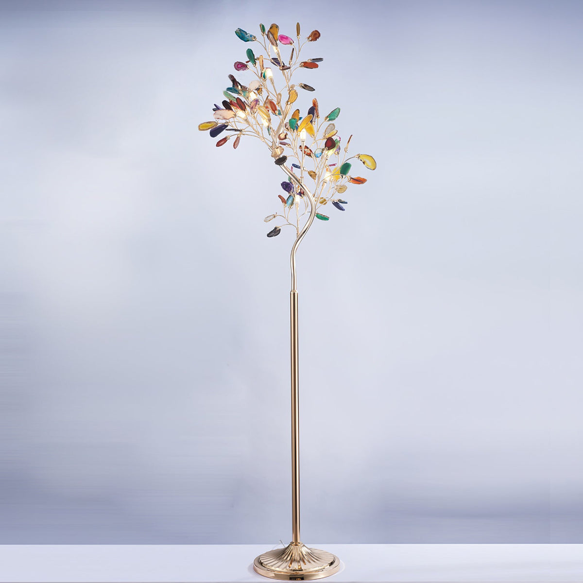 Lampa podłogowa z agatu – rzeźba w kształcie drzewa z 8 lampami i kamieniem naturalnym, 175 cm, miedziane wykończenie, efekt witrażu, bursztynowy, niebieski, zielony, różowy, fioletowy, wielokolorowy element dekoracyjny | Sansoti