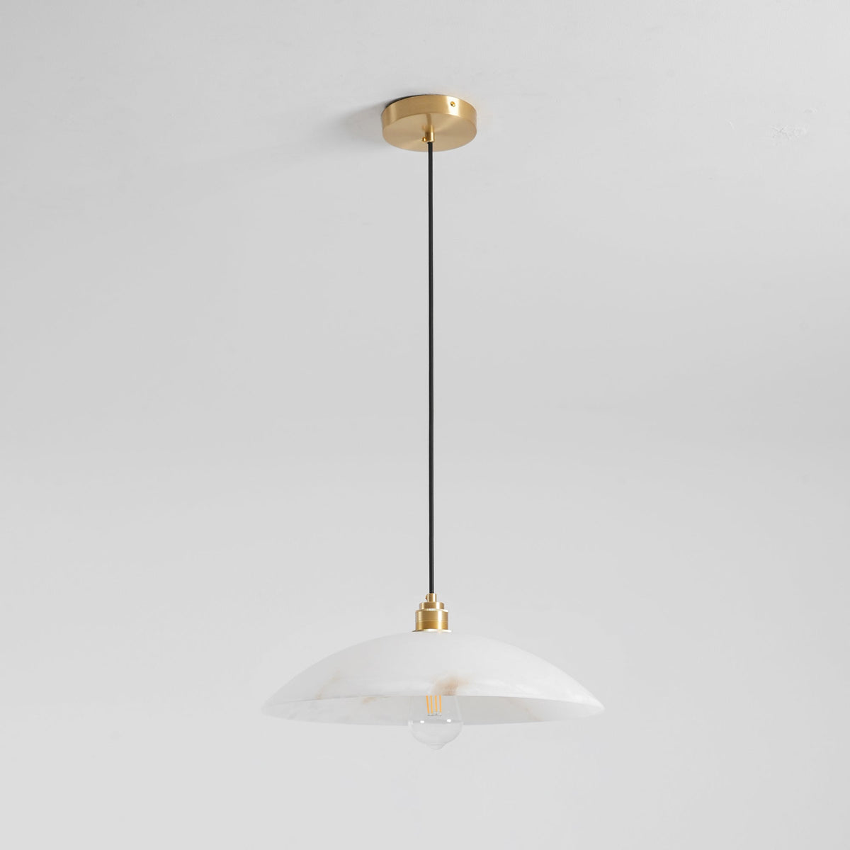 Koepelvormige Hanglamp Albast met Koperen Fitting – Ø30cm & Ø40cm – Natuursteen – Warme Uitstraling Eetkamer Keuken Woonkamer | Sansoti