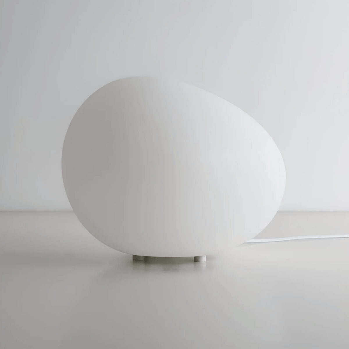 LED Kiezelsteen Nachtlamp voor Nachtkastje – Warm Licht Sfeerlamp Slaapkamer Scandinavisch Design Sfeerverlichting | Sansoti