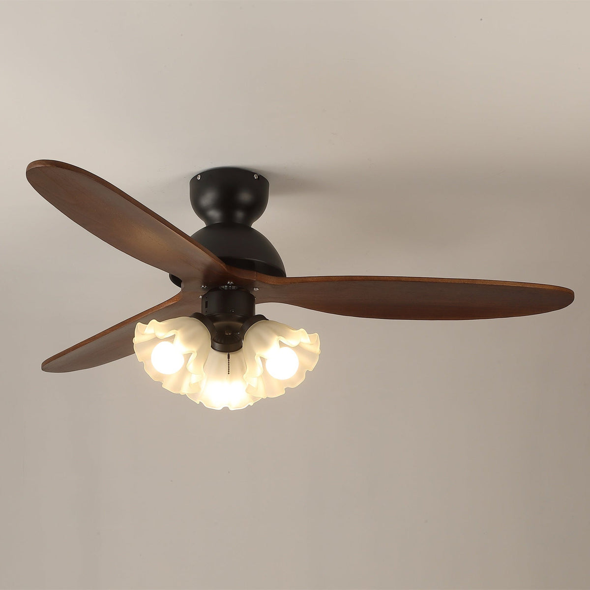 Deckenventilator mit Beleuchtung – Skandinavischer Ventilator mit Lampe – Holzblätter und LED-Beleuchtung | Sansoti