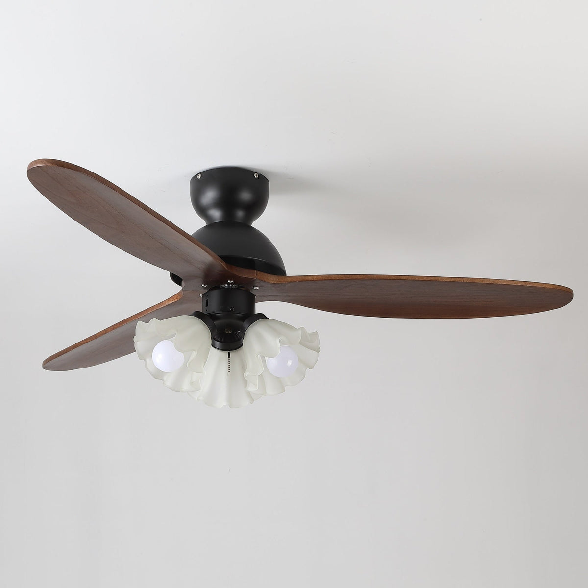 Deckenventilator mit Beleuchtung – Skandinavischer Ventilator mit Lampe – Holzblätter und LED-Beleuchtung | Sansoti