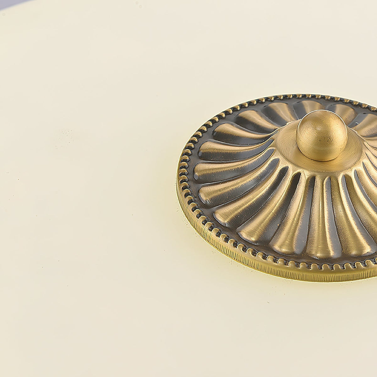 Deckenleuchte mit Glasschirm und Metallrahmen, E27-Fassung, integrierter LED, 30-50 cm, modernes Design für Wohnzimmer | Sansoti