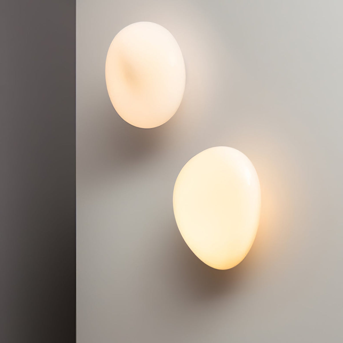 Glass Wall Light with Hand-Blown Bubble Glass – Sculptural Lighting, Scandinavian Design – Available in 4 Unique Models & 4 Colors | Sansoti
