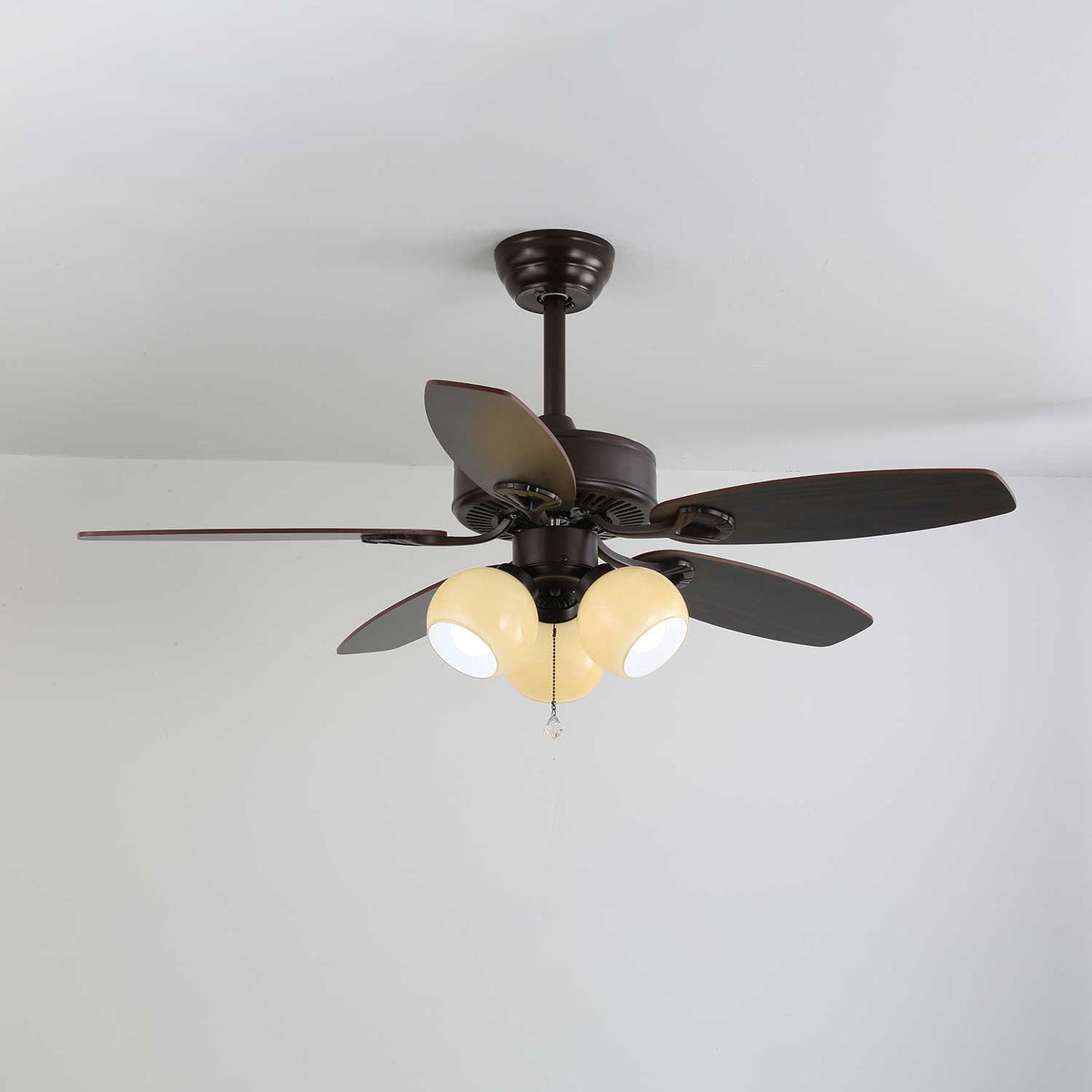 Deckenventilator mit Beleuchtung Vintage Holz & Glas 107cm Skandinavischer Stil Retro Deckenlampe mit Fernbedienung | Sansoti