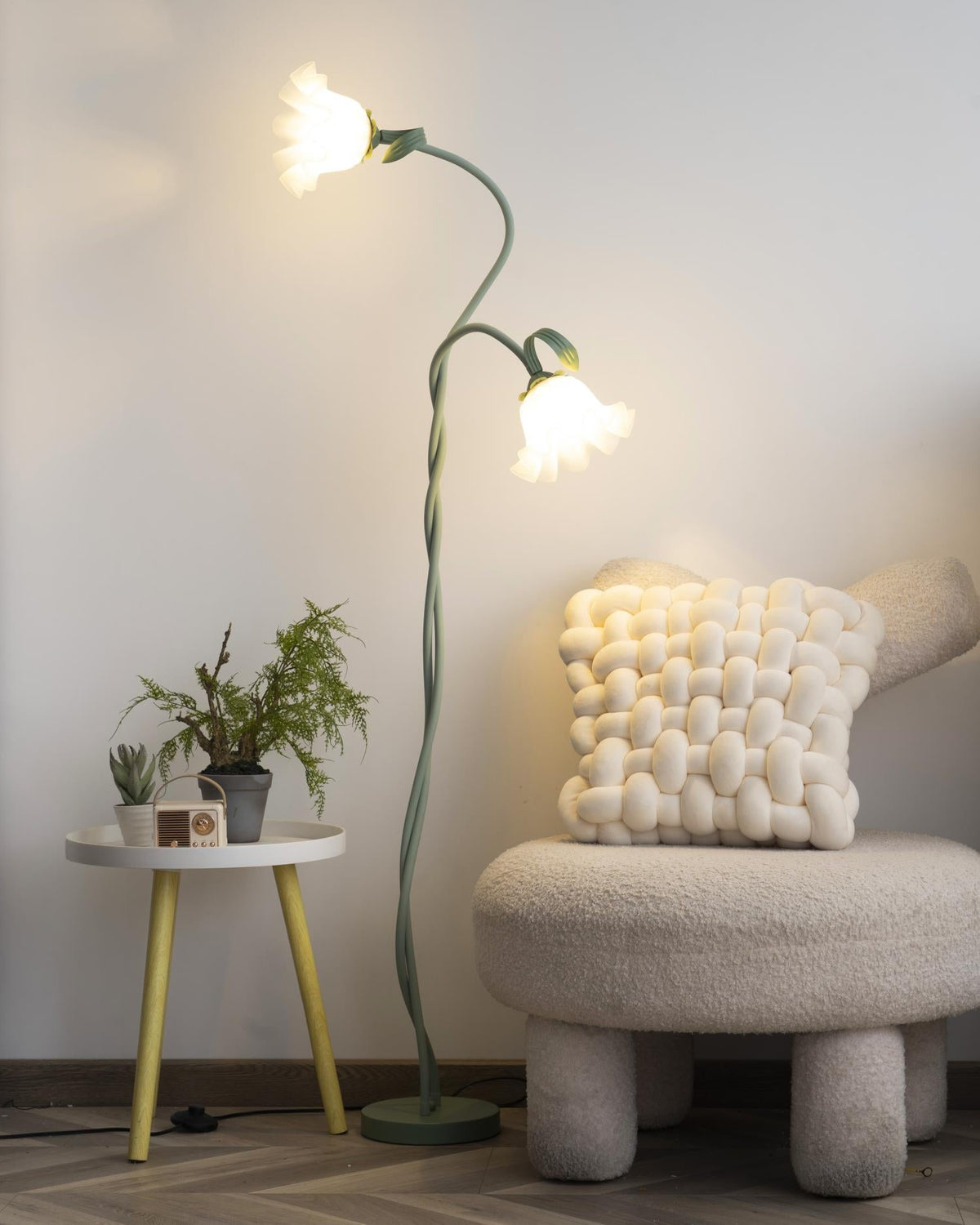 Stehlampe Blumen-Design Grün Weiß Metall 170cm 2-3-flammig LED Stimmungslicht Wohnzimmer Schlafzimmer | Sansoti