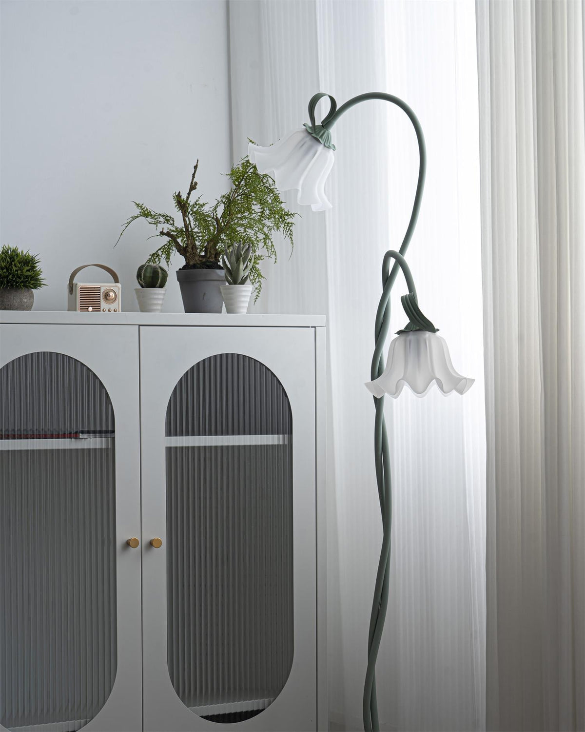 Stehlampe Blumen-Design Grün Weiß Metall 170cm 2-3-flammig LED Stimmungslicht Wohnzimmer Schlafzimmer | Sansoti