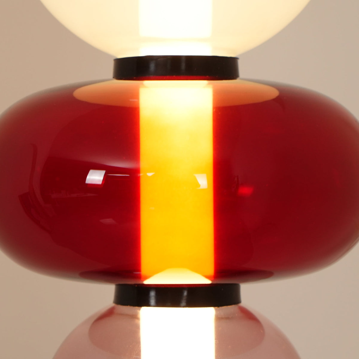 Vloerlamp Glas LED 130 of 160 cm Rood Wit Zwart Woonkamer Design Staande Lamp Lichtobject Interieur | Sansoti