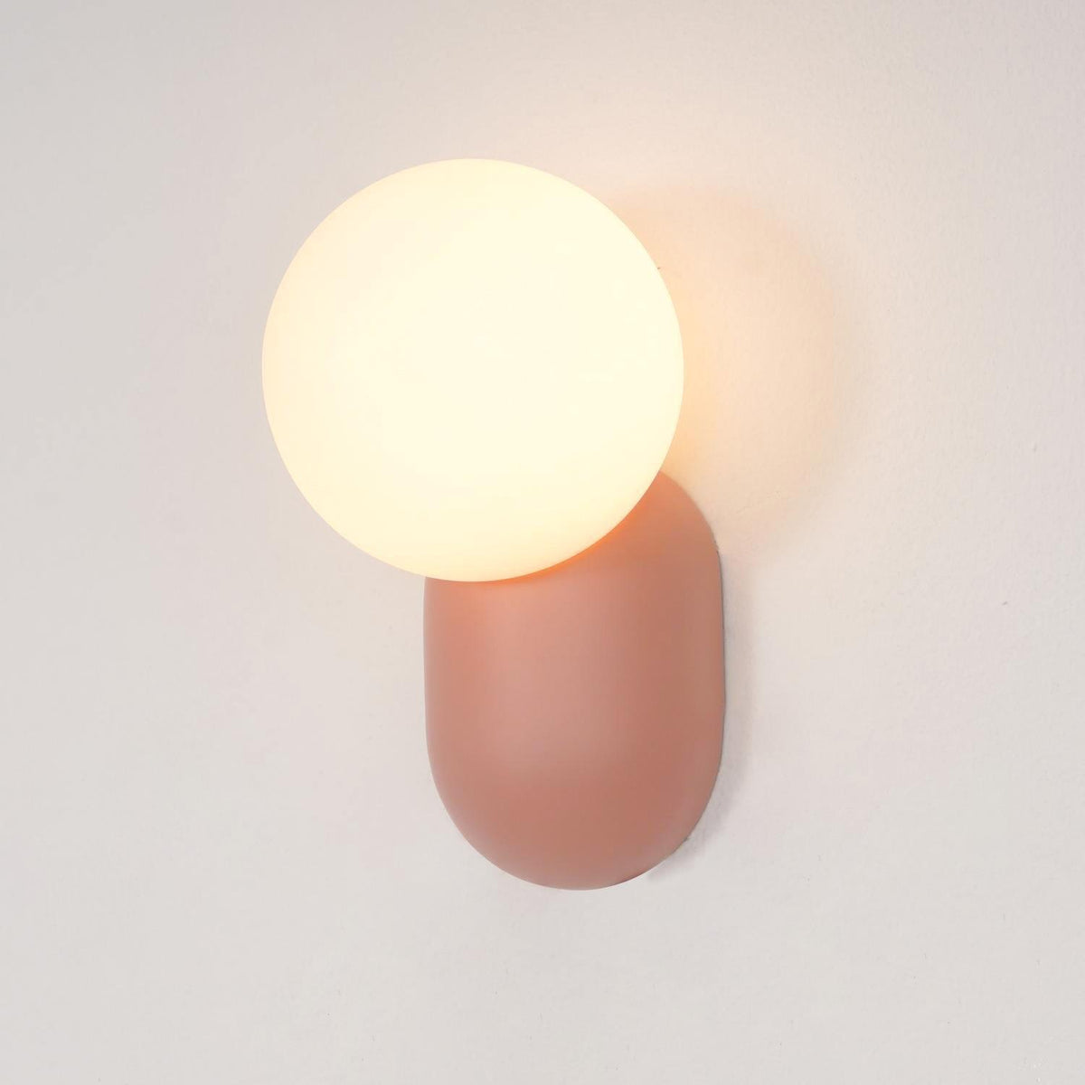 Glas-Kugelleuchte aus Harz - minimalistische Beleuchtung für Flur, Badezimmer, Schlafzimmer und Wohnzimmer | Sansoti