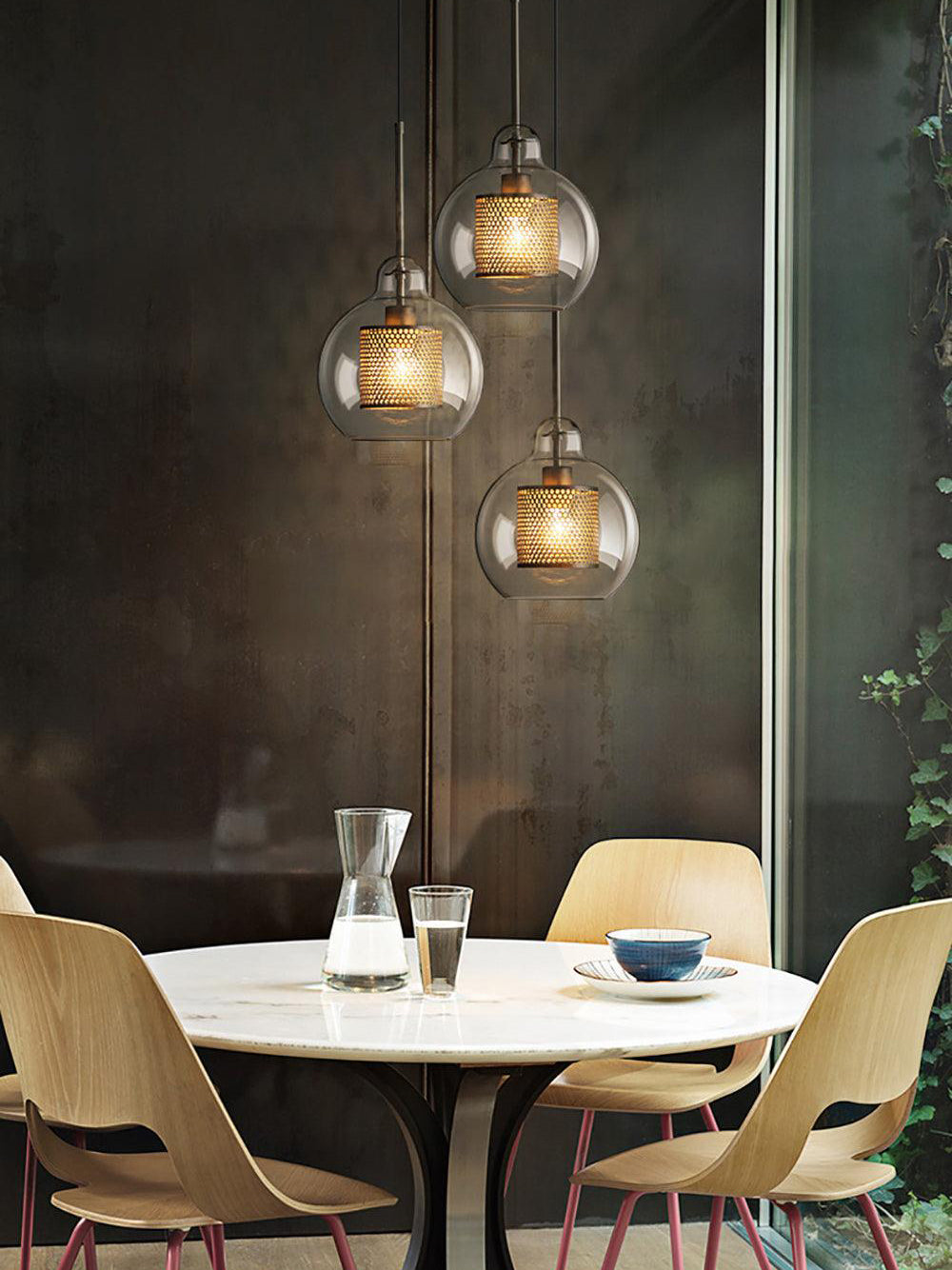 Glas-Hängelampe mit Metall-Gitterschirm Transparent Bernstein Schwarz Gold 20-30cm Skandinavisches Design Esszimmer Küche | Sansoti