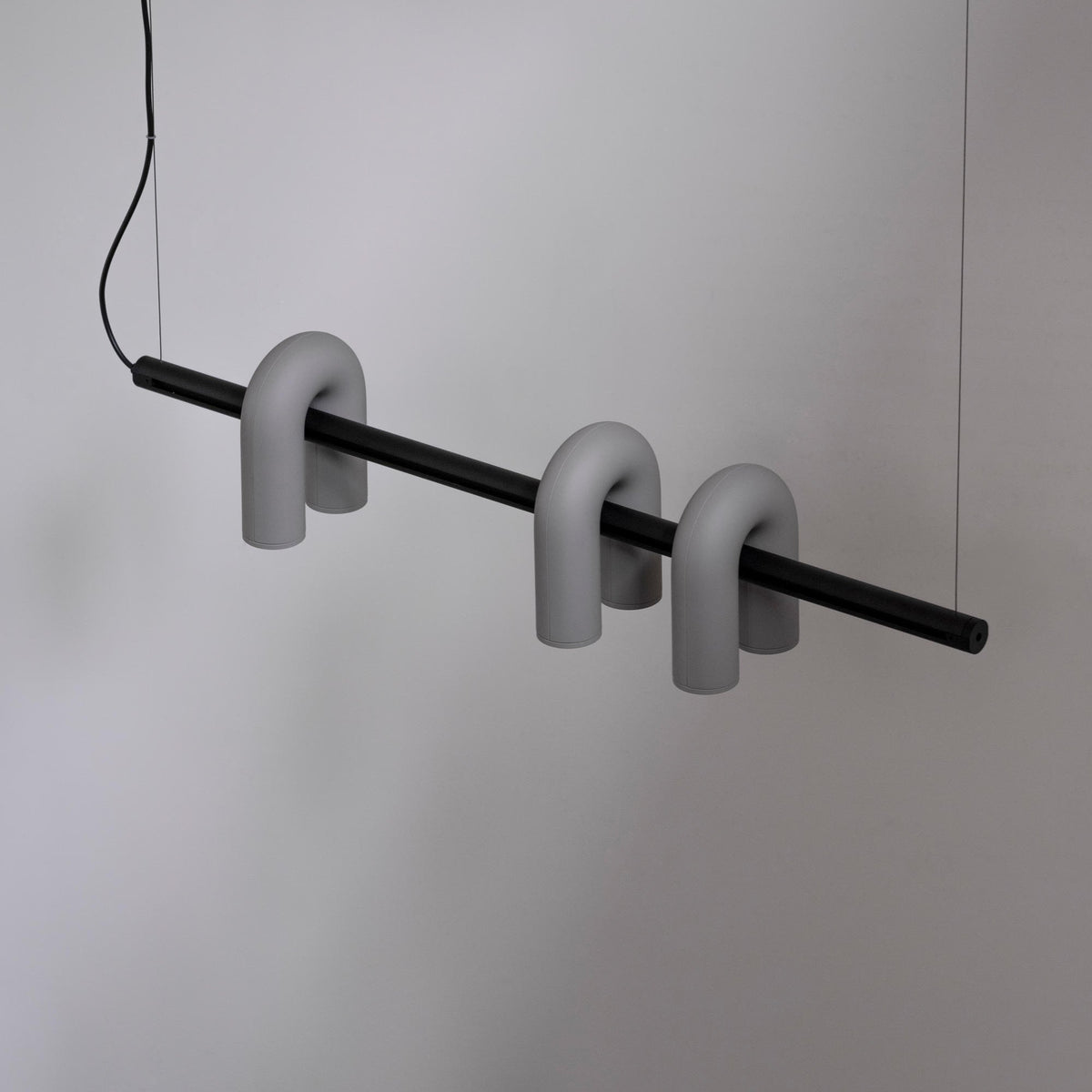 Modular Chandelier with U-Shaped Arms – Adjustable Design – Black, Gray, Orange or Blue – 3, 4, 6 or 8 Lights – Modern Statement Piece | Sansoti
