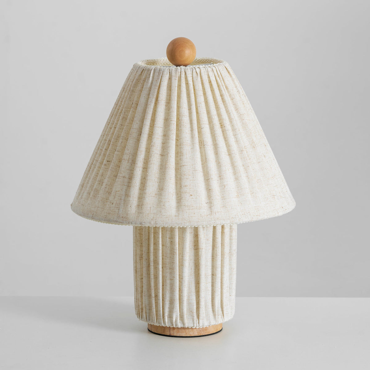 Retro Tafellamp met Geplooide Stoffen Kap – Warm Zacht Licht – Scandinavisch Minimalistisch Design voor Slaapkamer Woonkamer | Sansoti