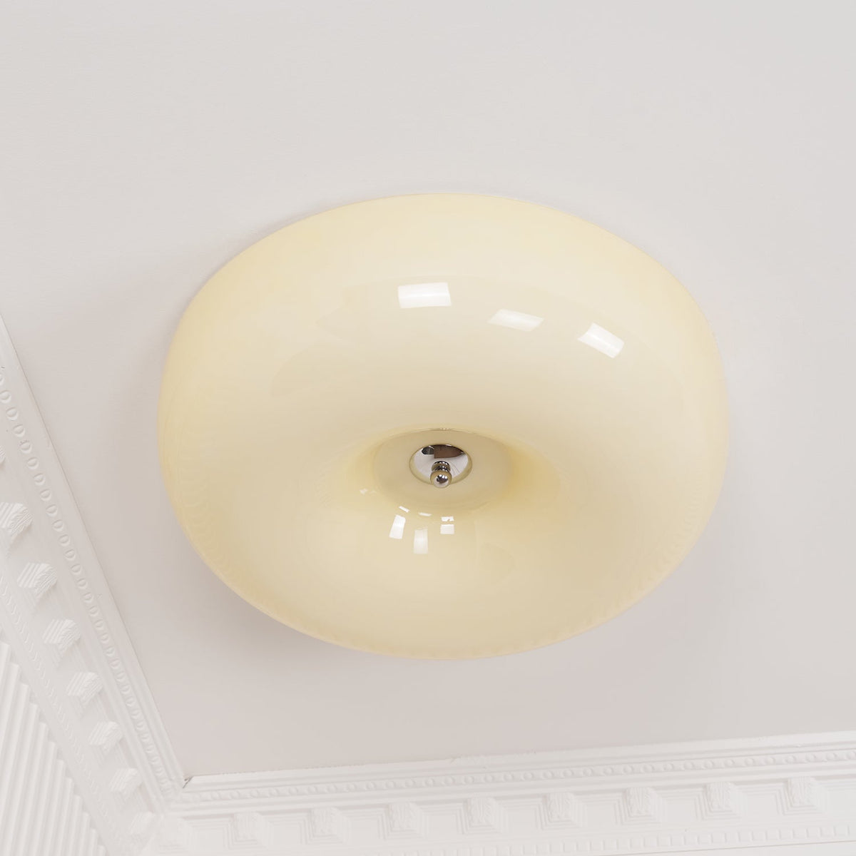 Deckenlampe Milchglas 32–46 cm | Glaskugel mit Silberakzent | Dimmbares Deckenlicht Warmweiß | Sansoti