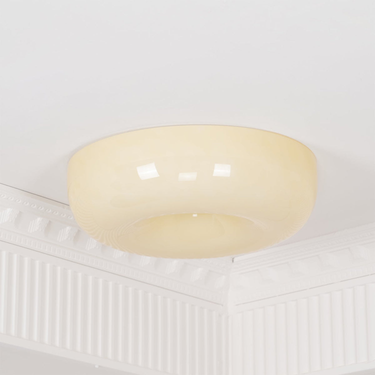 Glas-Deckenleuchte mit integrierter LED-Beleuchtung für moderne Wohn-, Schlaf- und Flurbereiche | Sansoti