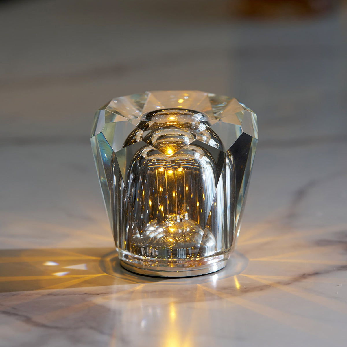 Diamond Crystal Table Lamp with Built-in Battery – Wireless & Dimmable – Ø 8.2 cm × H 9 cm | Sansoti