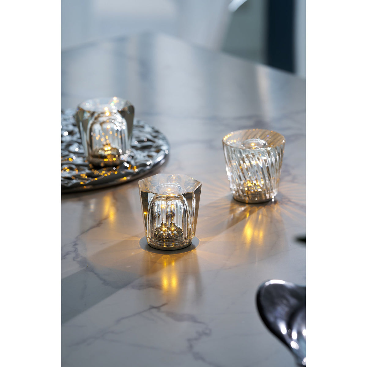 Diamond Crystal Table Lamp with Built-in Battery – Wireless & Dimmable – Ø 8.2 cm × H 9 cm | Sansoti