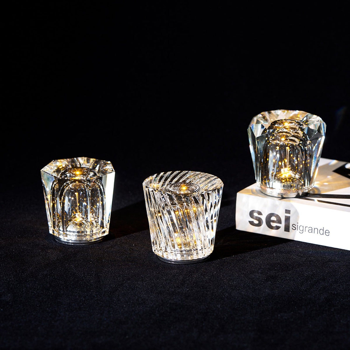 Diamond Crystal Table Lamp with Built-in Battery – Wireless & Dimmable – Ø 8.2 cm × H 9 cm | Sansoti