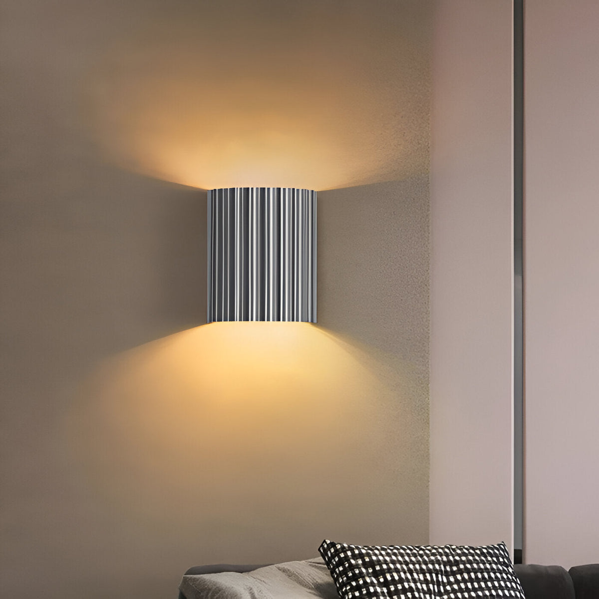 Aplique de pared de resina con forma escultórica ondulada, estilo nórdico, blanco, verde, gris, dormitorio, recibidor | Sansoti
