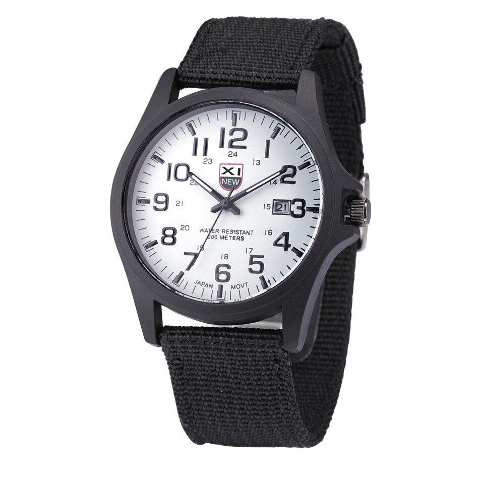 Sportliche Herrenuhr mit LED-Beleuchtung, Chronograph, wasserdicht bis 50 Meter, für Outdoor-Aktivitäten | Sansoti