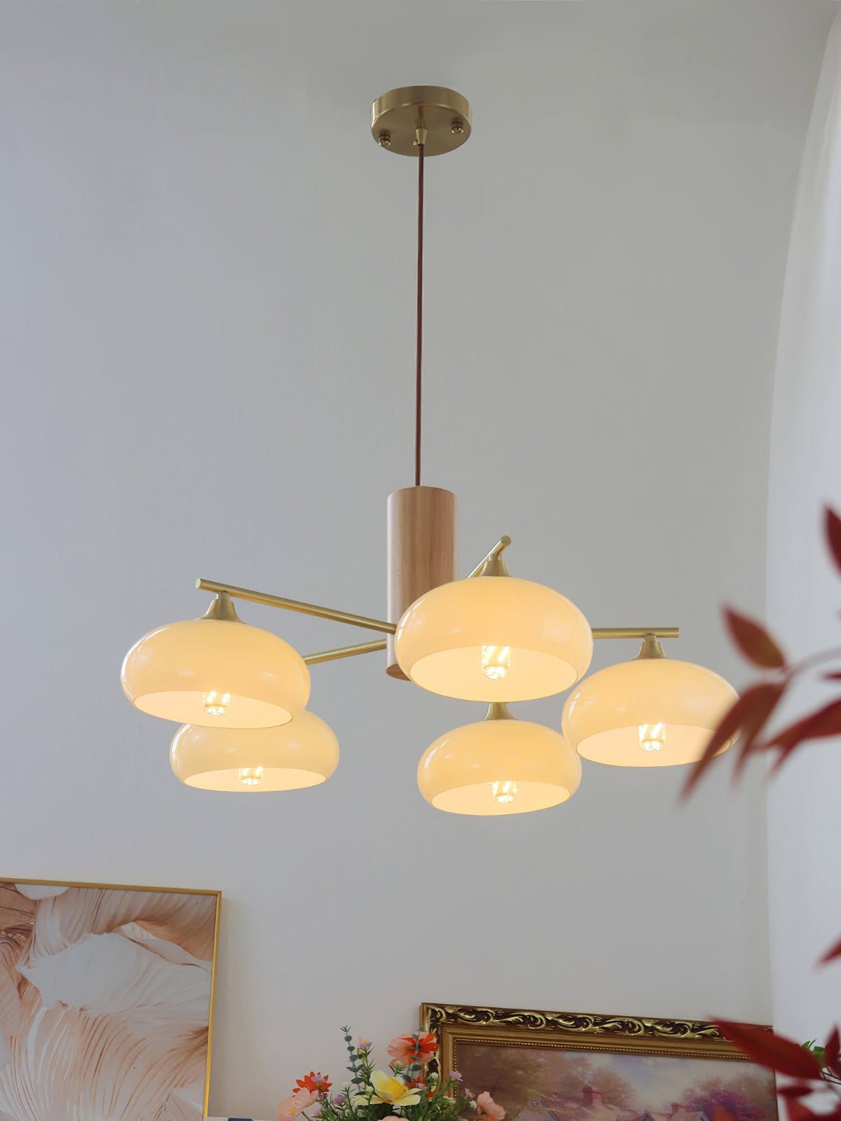 Ovale Design Kroonluchter Met Glazen Kappen En Messing Details Voor Woonkamer En Eetkamer | Sansoti