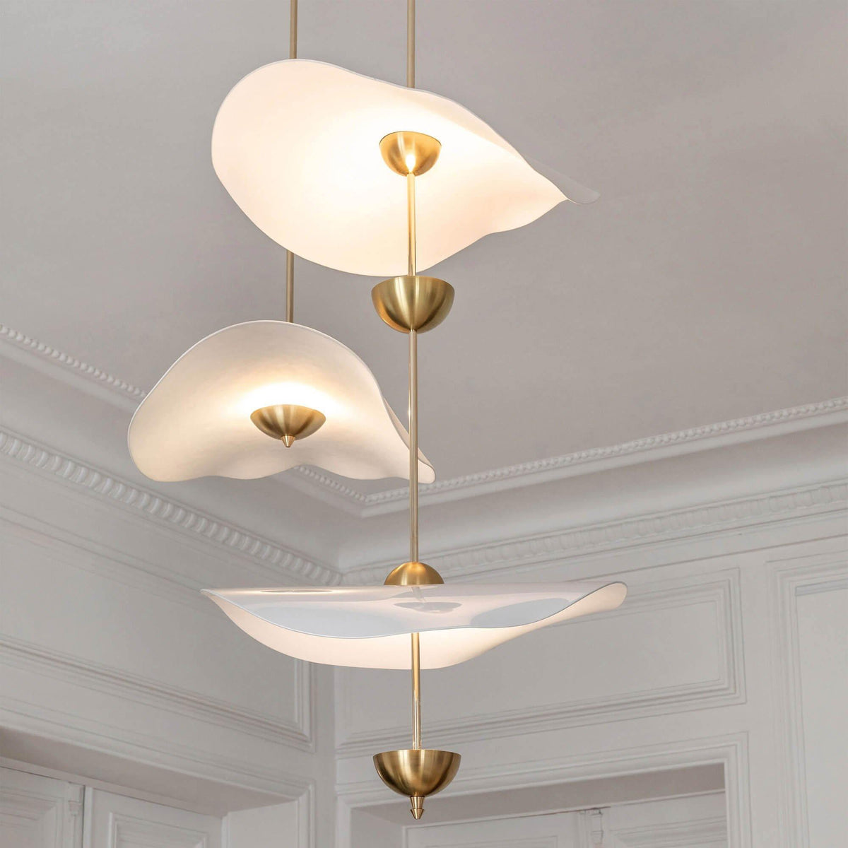 Doppelte Biscuit Hängeleuchte Weiß Gold Rund Opalweiß Acrylschirm Design Beleuchtung Dekorativ für Wohnzimmer Essbereich Schlafzimmer Modern Skandinavisches Interieur | Sansoti