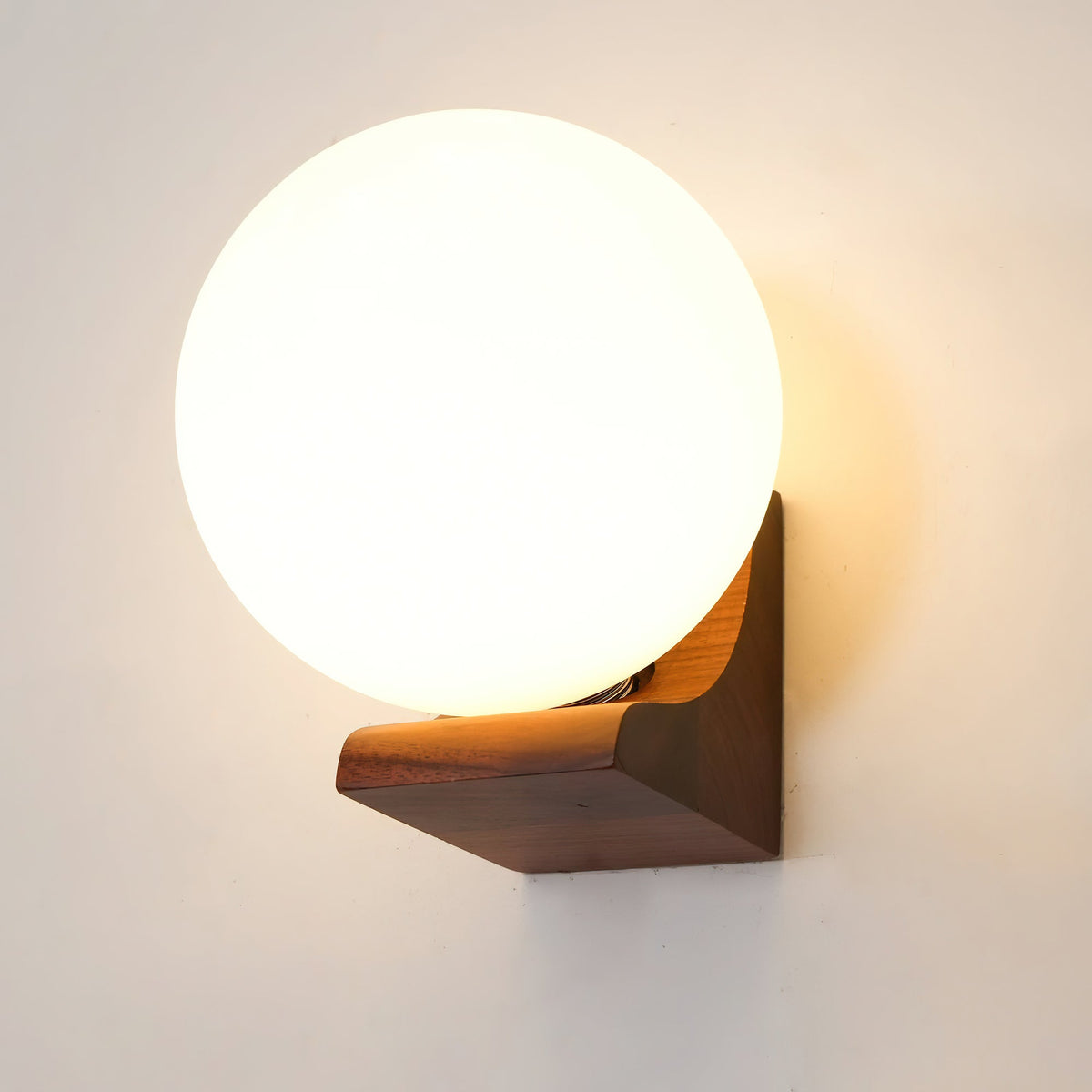 Wall Lamp with Glass Globe and Wooden Bracket – Walnut or Ash Wood – Modern Country Style | Sansoti
