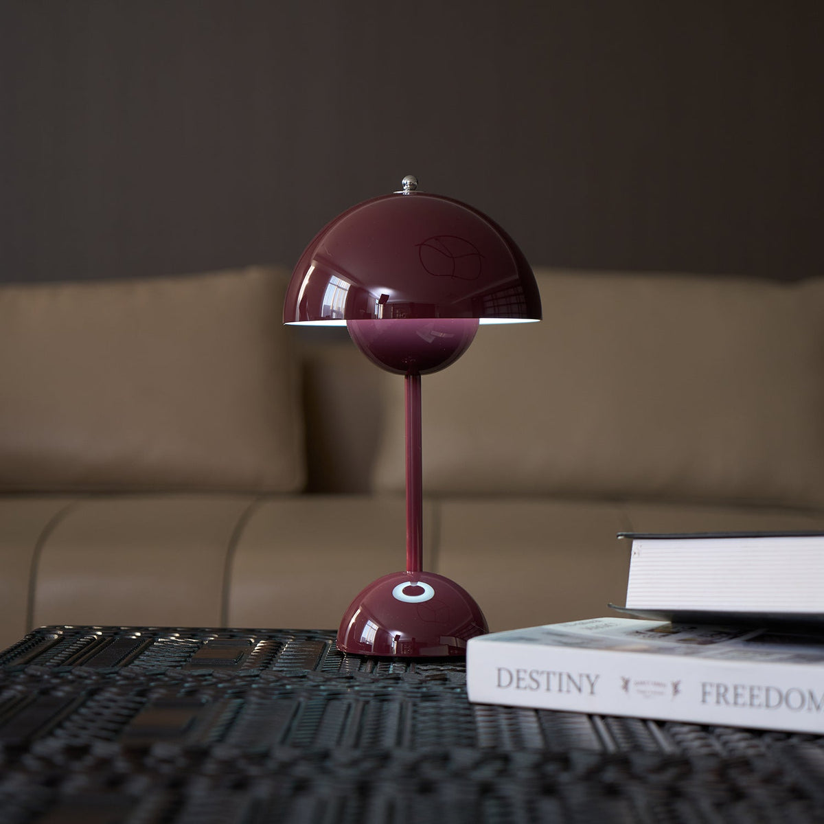 Portable Table Lamp with Rechargeable Battery and Touch Control – Cordless LED Lamp with 3 Color Temperatures for Indoor and Outdoor | Sansoti