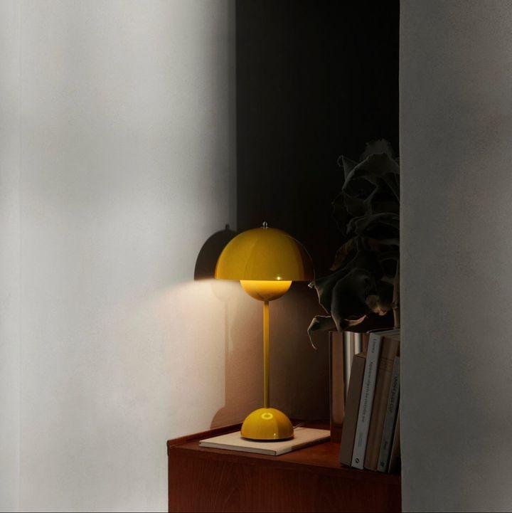 Portable Table Lamp with Rechargeable Battery and Touch Control – Cordless LED Lamp with 3 Color Temperatures for Indoor and Outdoor | Sansoti
