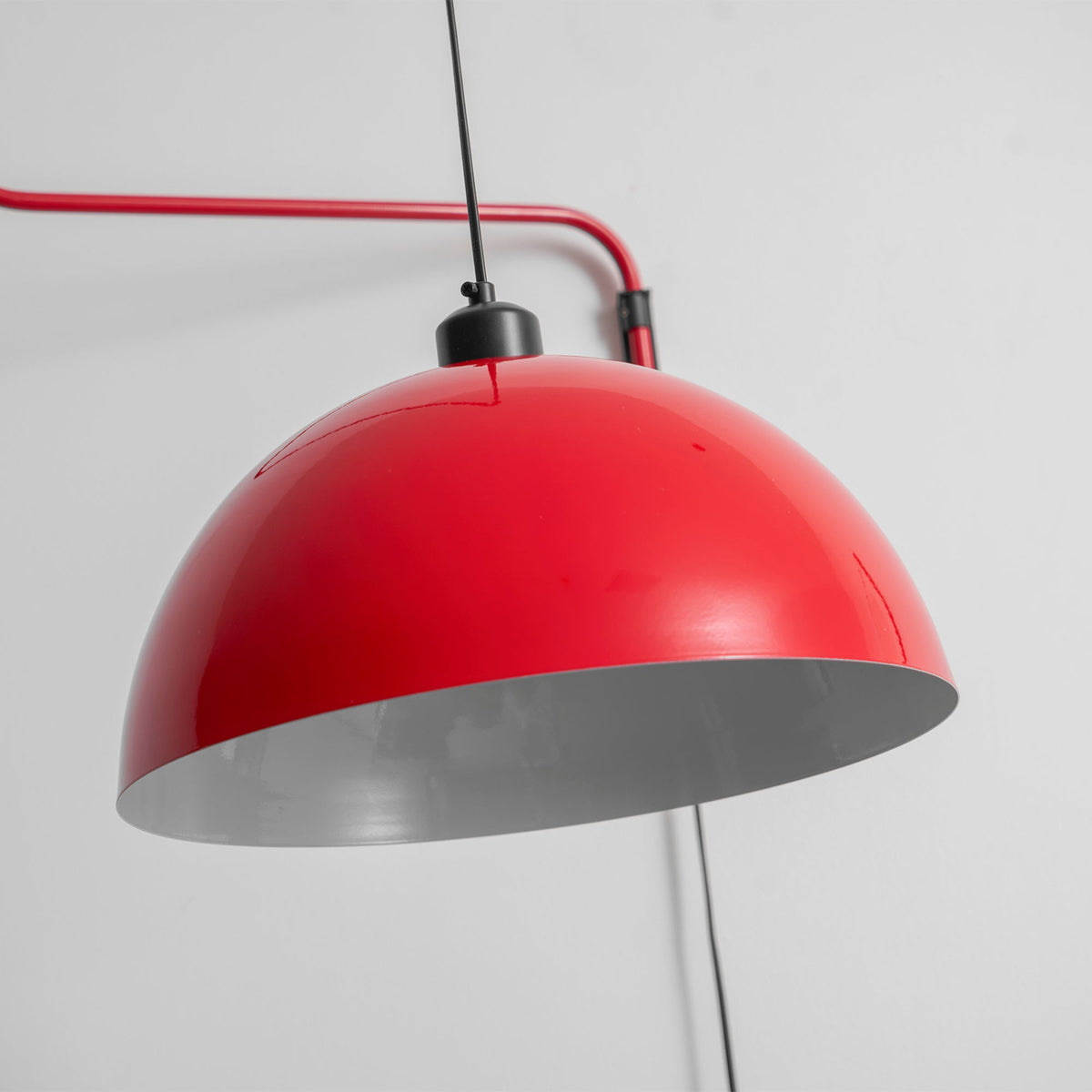 Geometric Wall Lamp Plug-In with Dim Function – Red & Black Metal Design – 3 Sizes S/M/L | Sansoti