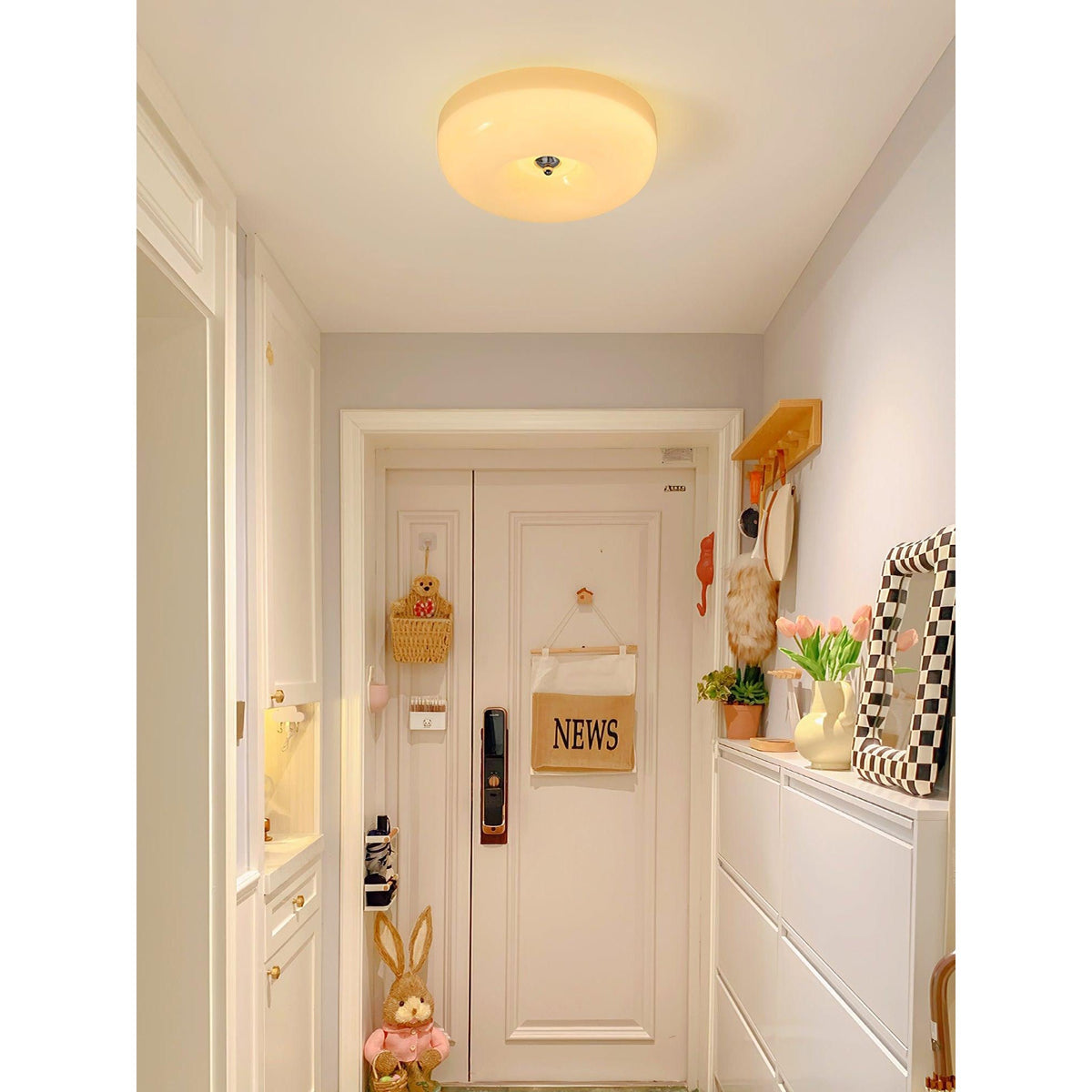 Glas-Deckenleuchte mit integrierter LED-Beleuchtung für moderne Wohn-, Schlaf- und Flurbereiche | Sansoti