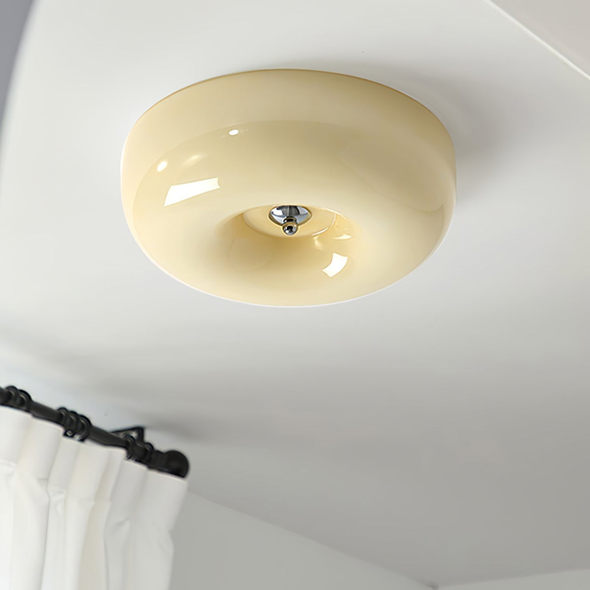 Glas-Deckenleuchte mit integrierter LED-Beleuchtung für moderne Wohn-, Schlaf- und Flurbereiche | Sansoti