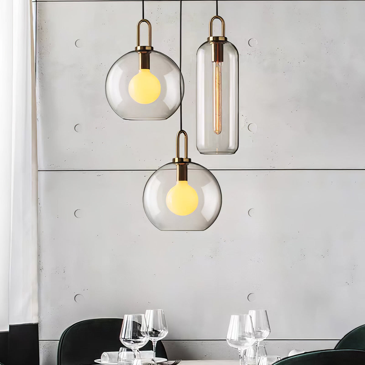 Glaspendelleuchte mit Kupferfinish – Formen von Kapsel und Kugel | Sansoti