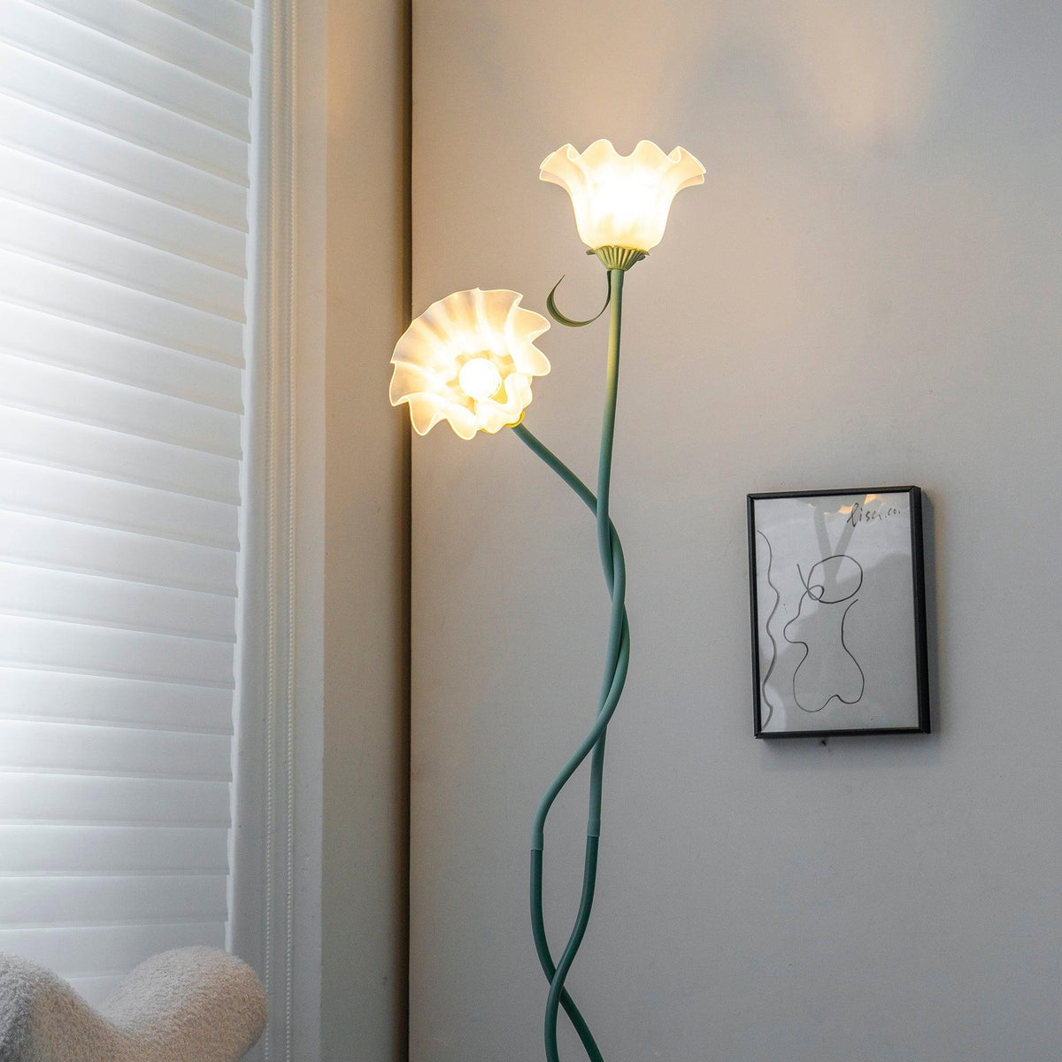 Stehlampe Blumen-Design Grün Weiß Metall 170cm 2-3-flammig LED Stimmungslicht Wohnzimmer Schlafzimmer | Sansoti