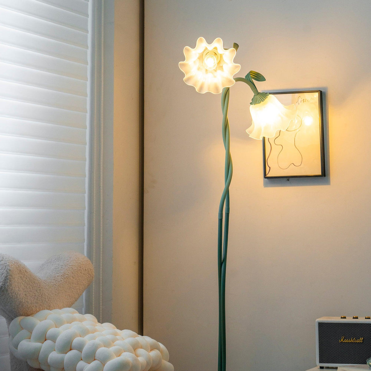 Stehlampe Blumen-Design Grün Weiß Metall 170cm 2-3-flammig LED Stimmungslicht Wohnzimmer Schlafzimmer | Sansoti