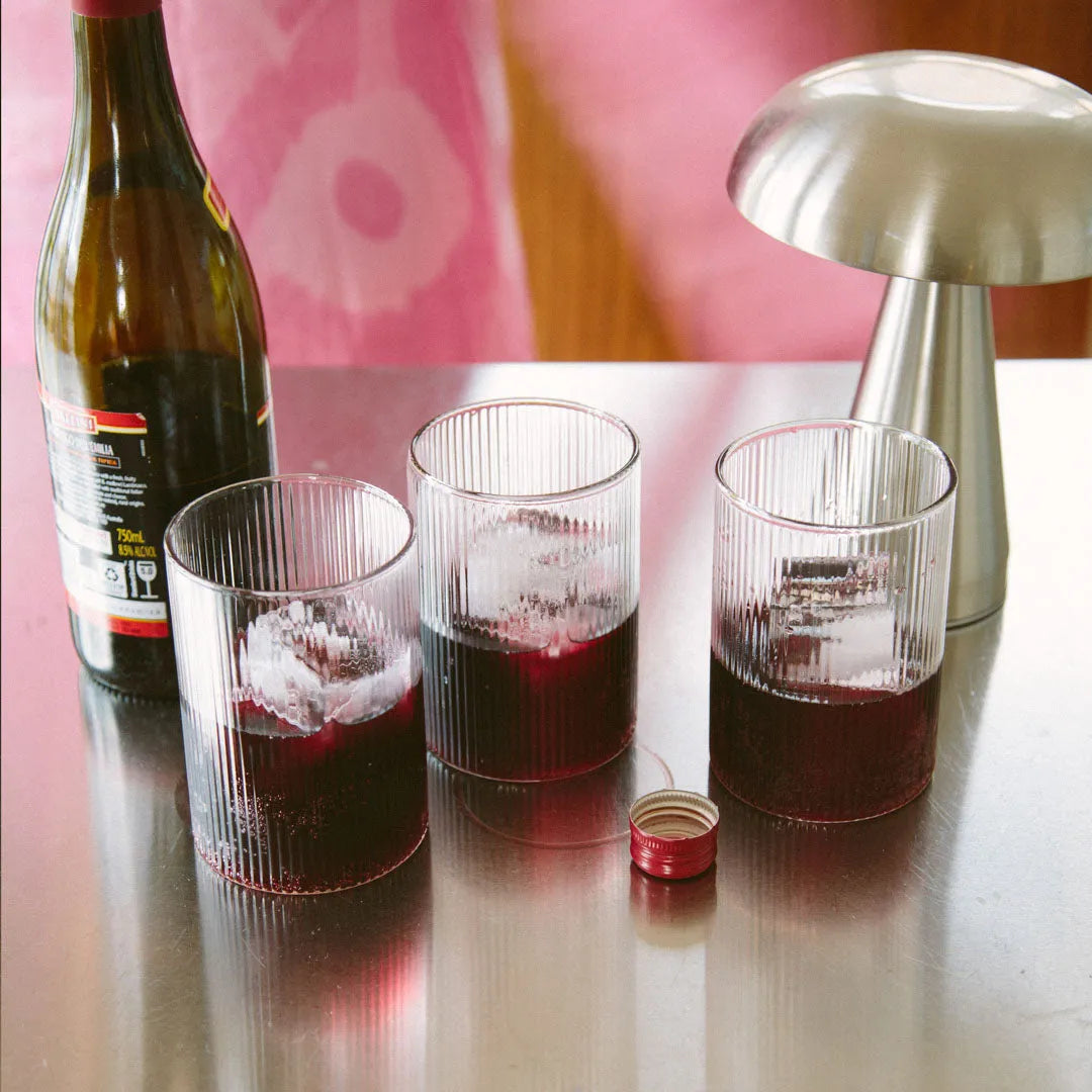 Geriffeltes Trinkglas Geripptes Glas Klassisch 300ml 400ml Transparent Tisch Geschenk | Sansoti
