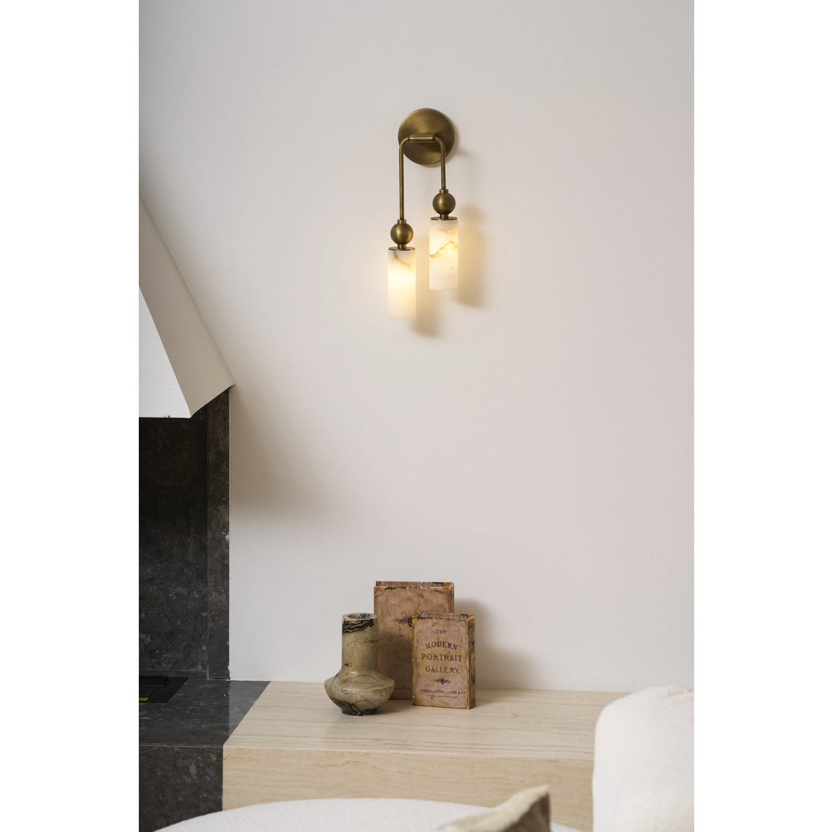 Vintage-Wandlampe mit Vogel in Messing und Alabaster – Design-Wandlampe für Schlafzimmer, Flur und Wohnzimmer mit E14-Fassung | Sansoti