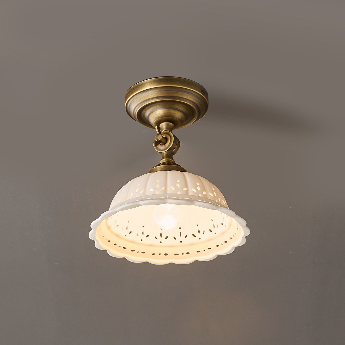 Haylea Ceiling Lamp Ceramic & Brass – Classic Entrance Dining Room Lighting ø 22 cm | Sansoti
