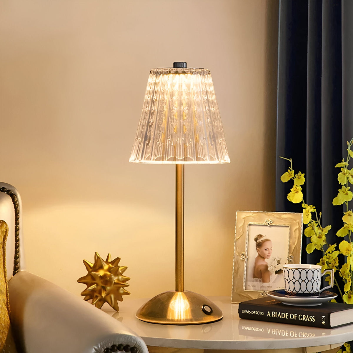 Wireless Vintage Table Lamp with Glass – Rechargeable Ambient Lighting for Living & Bedroom | Sansoti
