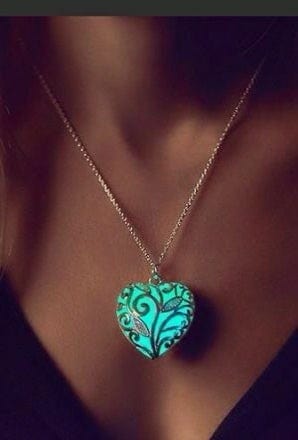 Glow-in-the-Dark Heart Necklace Night-Light Jewelry Phosphorescent Romantic Gift Adjustable Link Glow | Sansoti