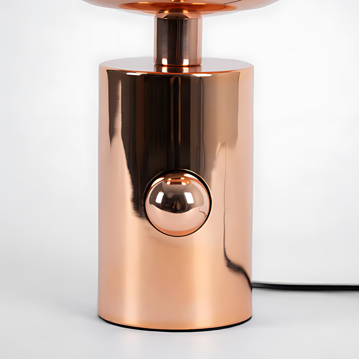 Table Lamp with Melted Lava Texture in Gold, Rose Gold or Silver | Sansoti