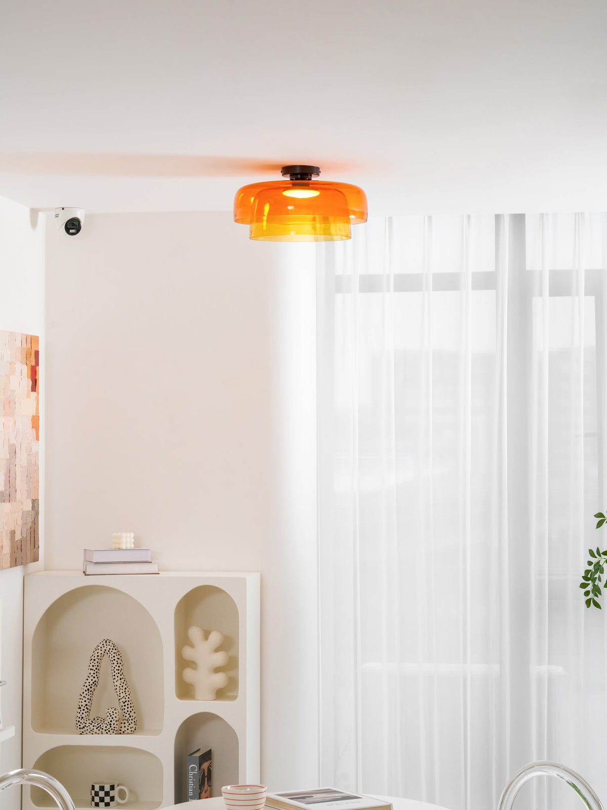 Lagen Plafondlamp met Glazen Schijven | Warm Getint Glas | Scandinavische Elegantie | Subtiel Gelaagd Licht | Moderne Plafondverlichting | Dimbare Versie Beschikbaar | Design Plafondlamp | Meerlaags Glasdesign | Natuurlijk Lichtgevoel | Sansoti