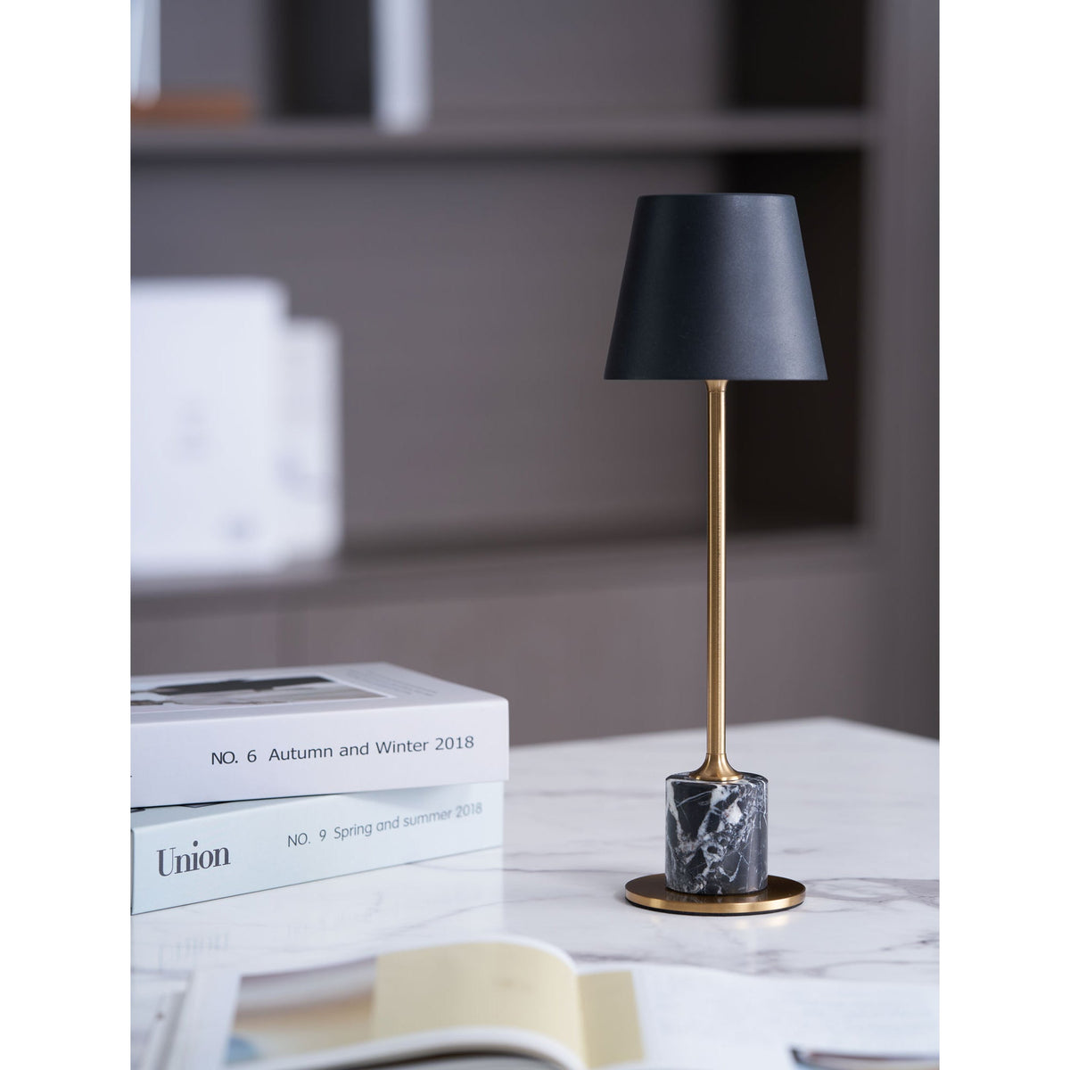 Portable Mini Table Lamp on Battery with Marble Base Ø10cm | Sansoti