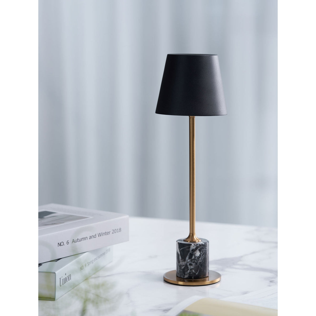 Portable Mini Table Lamp on Battery with Marble Base Ø10cm | Sansoti
