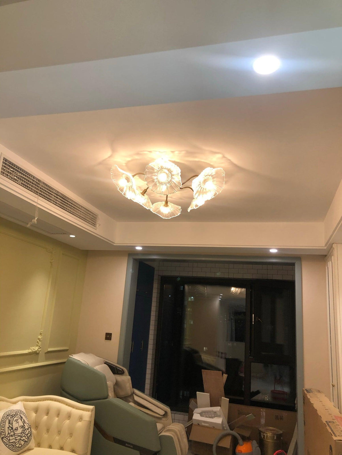 Glass Ceiling Lamp with Leaf Motif – 3, 5 or 6 Light Points – Golden Fixture with Clear or Pink Frosted Glass | Sansoti
