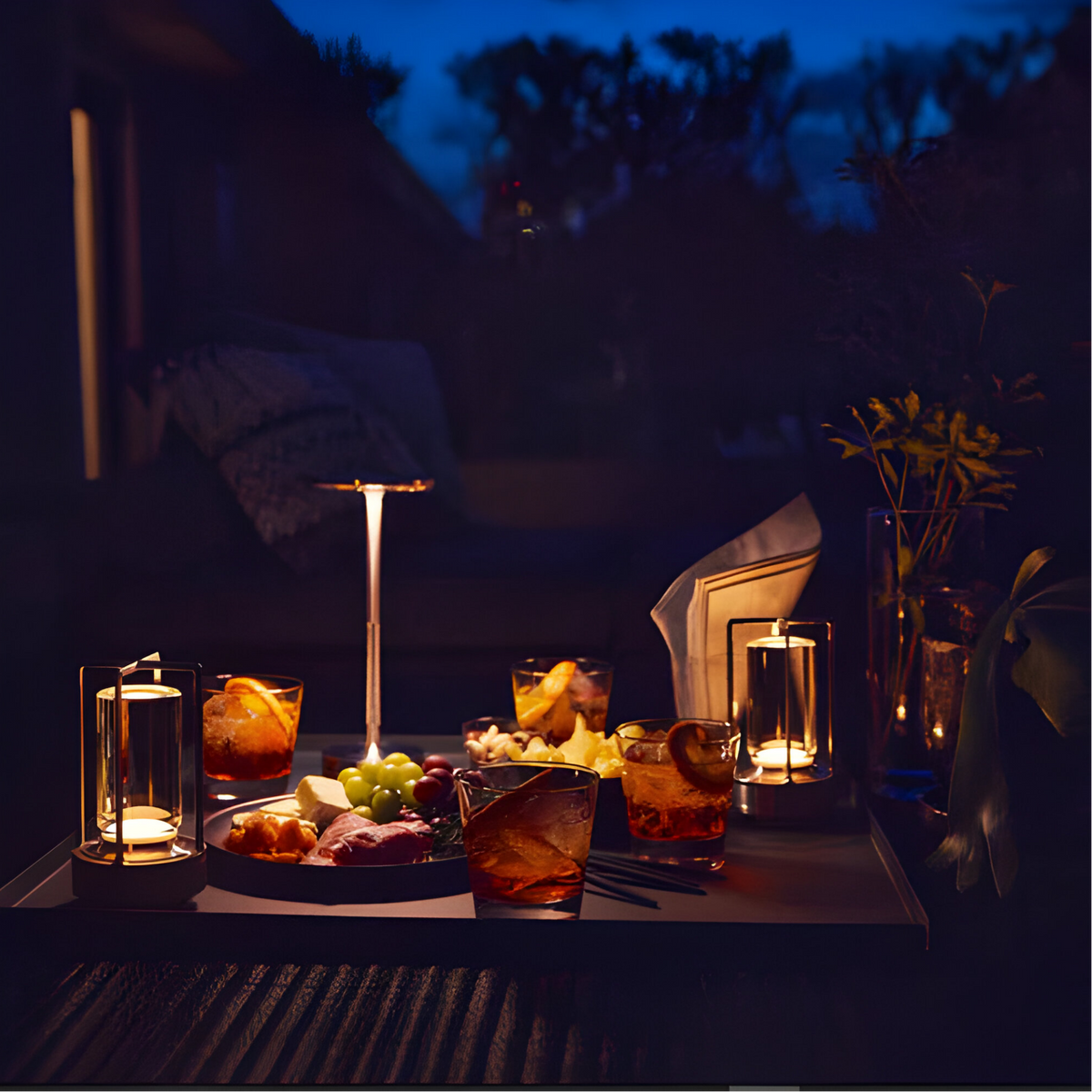 Wireless Table Lamp with Touch Dimming – Luxury Rechargeable LED Table Lamp, Cordless & Ambient Lighting for Living Room and Bedroom