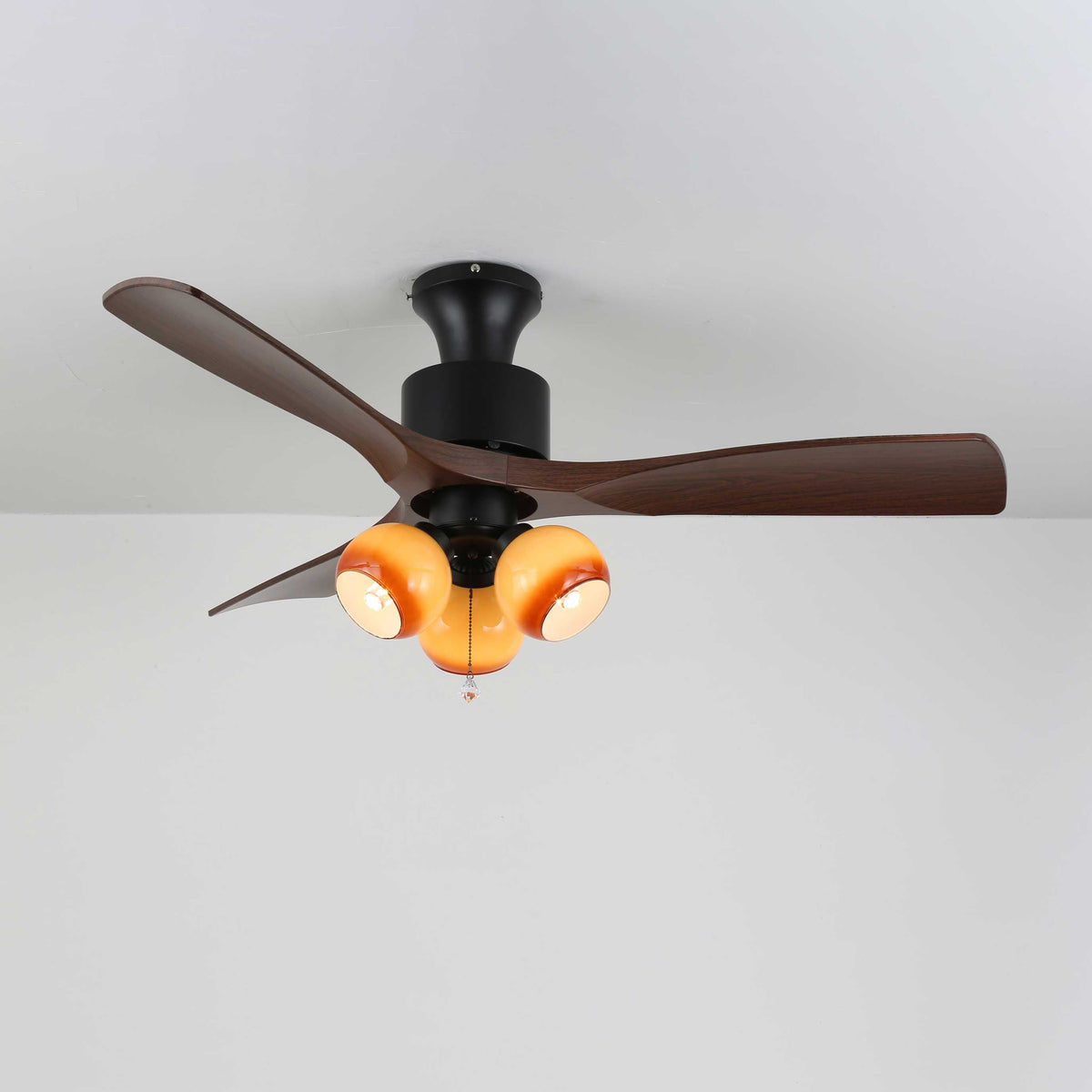 Vintage Deckenventilator mit Beleuchtung — Glasschirm & Fernbedienung | Sansoti