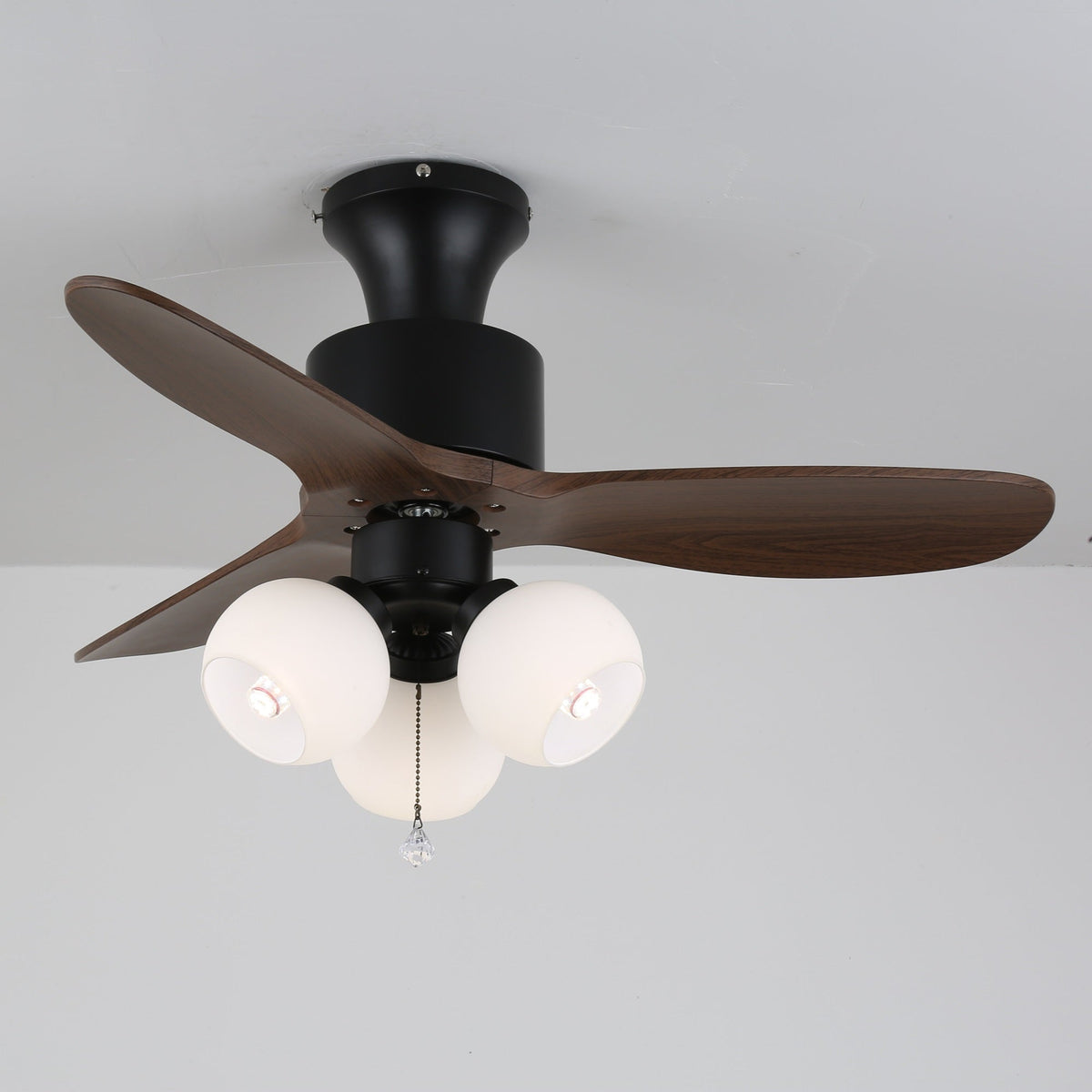Vintage Deckenventilator mit Beleuchtung — Glasschirm & Fernbedienung | Sansoti