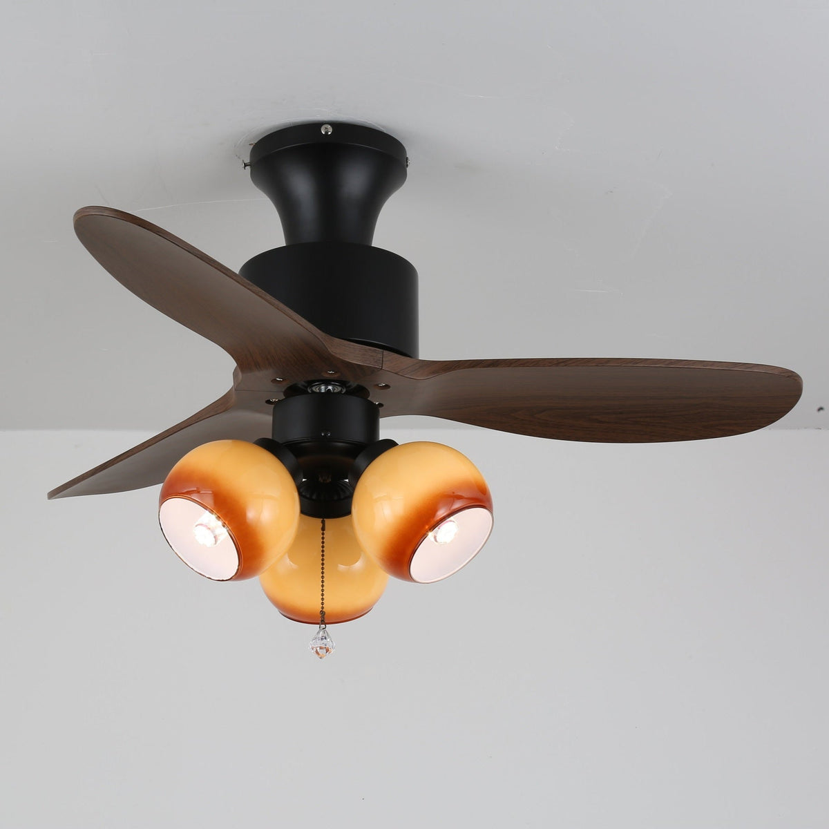 Vintage Deckenventilator mit Beleuchtung — Glasschirm & Fernbedienung | Sansoti